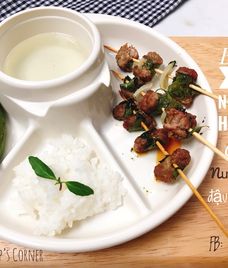 cơm bò nướng cho bé