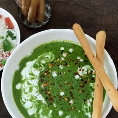 Creamy Spinach and broccoli soup A picture of Creamy Spinach and broccoli soup.