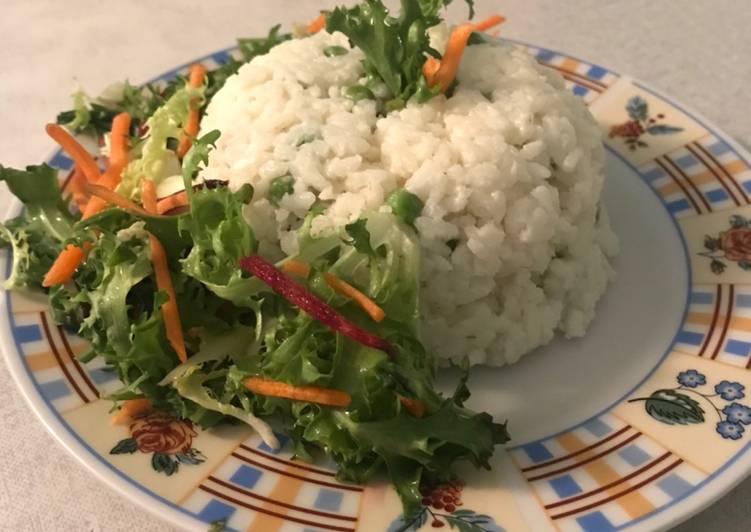 Bögrés rizs ecetes salátával