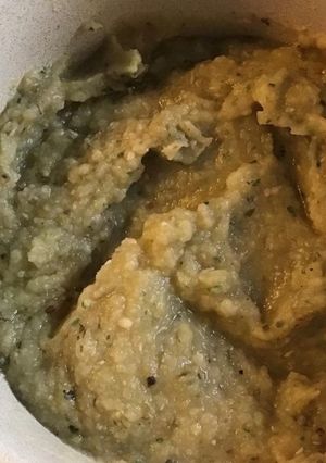 Une photo de Purée de pommes de terre et courgettes à l ail et cardamome