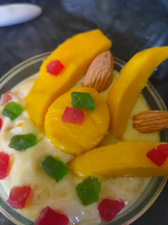 મેંગો લસ્સી (Mango lassi recipe in gujarati) રેસીપી મુખ્ય ફોટો
