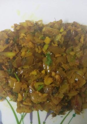 A picture of Onion subzi.