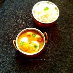 A picture of Egg keema masala in coconut milk.