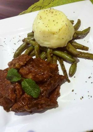 A picture of Tasty beef stew.