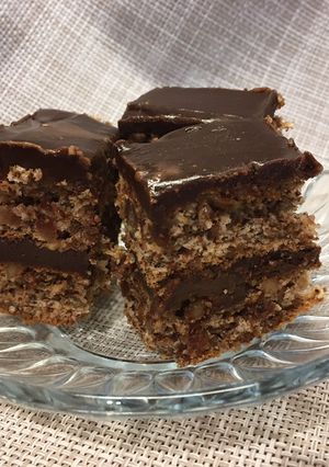 Datolyás diós karácsonyi süti glutén- és laktózmentesen recept fotója