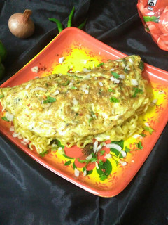 ম্যাগি অমলেট (Maggi Omelette Recipe in Bengali) রেসিপির প্রধান ছবি