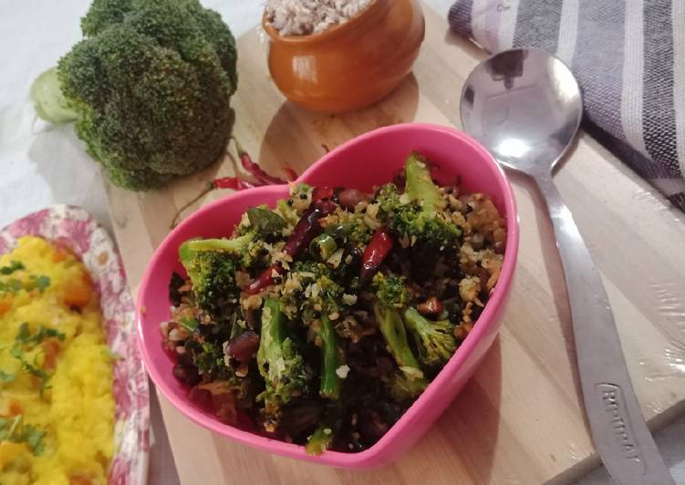 Recipe of Super Quick Homemade Broccoli Thoran