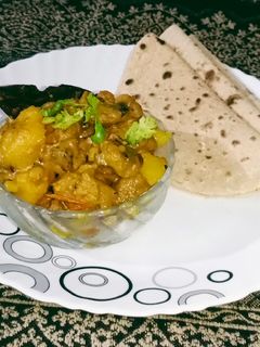 सोयाबीन की सब्जी (Soyabean ki sabzi recipe in hindi) रेसिपी मुख्य फोटो