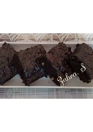 A picture of Chocolate chip Brownie's.