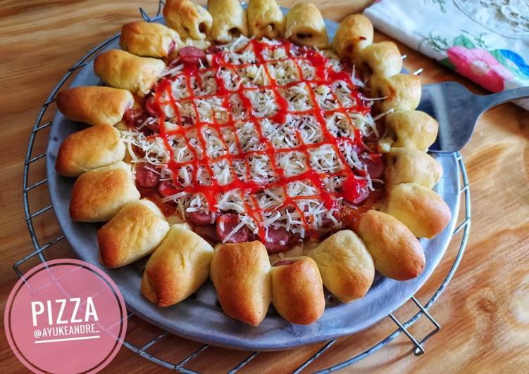 Bumbu Sausage Crust Pizza homemade | Cara Membuat Sausage Crust Pizza homemade Yang Mudah Dan Praktis