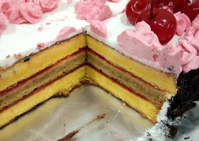 Resep Lapis Surabaya (kue tart simple) oleh Dewi Agnesta - Cookpad