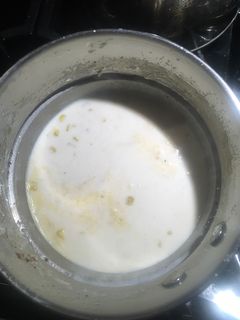 A picture of Cream of corn soup.