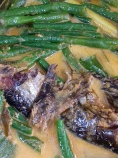 Foto resep Gulai ikan salai patin kacang panjang sedap