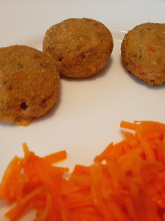 Foto di Polpette di carne e verdure grigliate