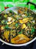 273. Seafood Saus Padang