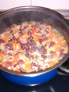 Una foto de Rice & beans o arroz con frijoles a mi estilo