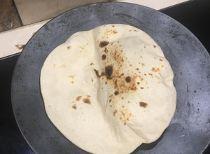 A picture of Tava Naan.