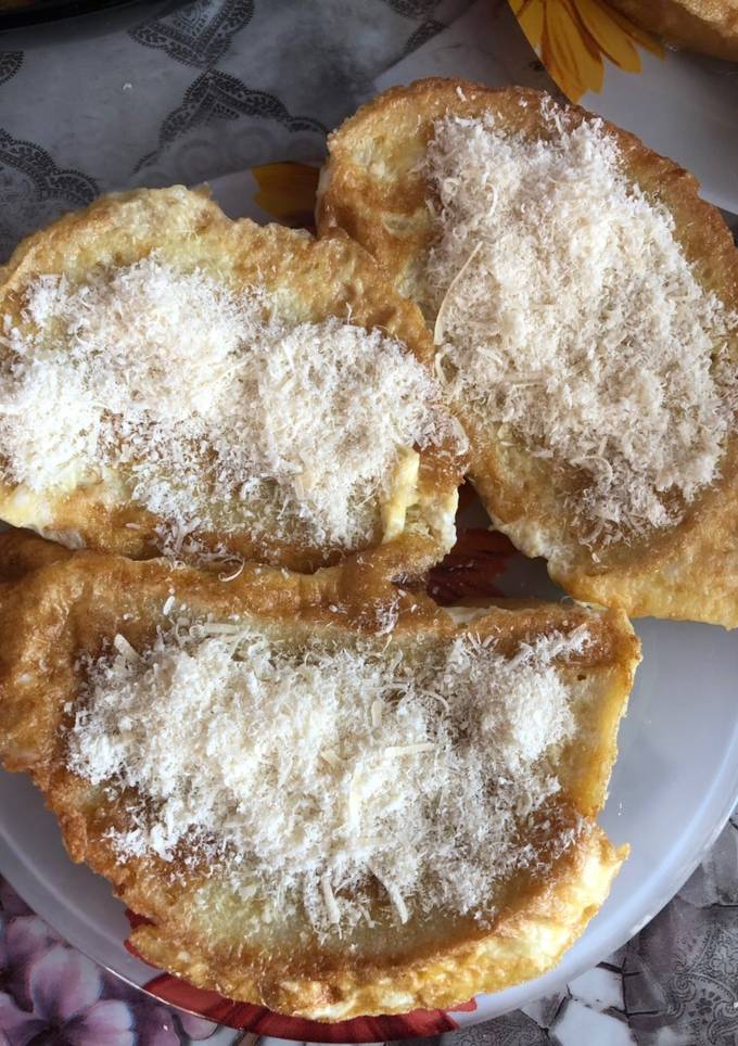 Гренки с пармезаном