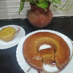 A picture of Mango Cake.