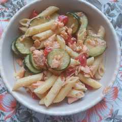 Pasta fredda con zucchina e salmone-レシピのメイン写真