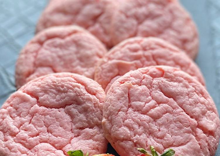 Strawberry Cake Mix Cookies <em>easy</em>