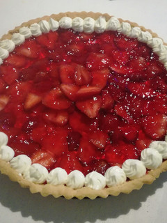 Una foto de Tarta de frutillas 🍓