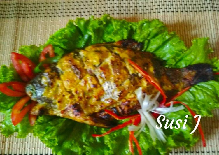 Ikan nila bakar (padang)