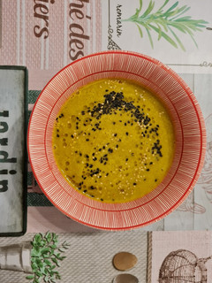 Una foto de Crema de calabacín, hinojo y cebolla en Monsieur Cuisine