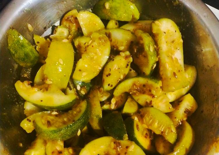 Steps to Make Kachri pickle (instant)
