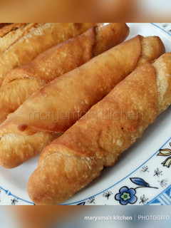 A picture of Fried fish roll.