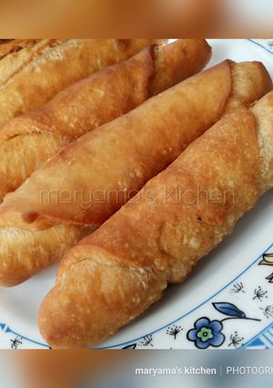 A picture of Fried fish roll.