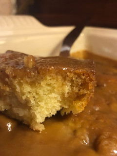 A picture of Apple caramel tart.