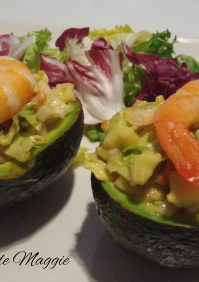 Una foto de Aguacates rellenos de langostinos