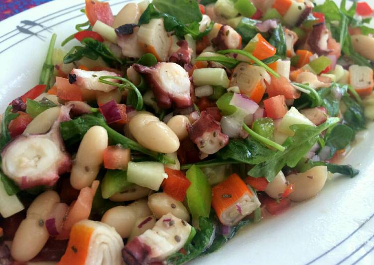 Salpicón de pulpo con alubias y rúcula