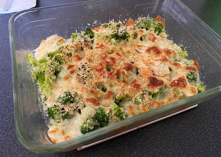 Step-by-Step Guide to Prepare Ultimate Broccoli gratinati 🥦 senza besciamella
