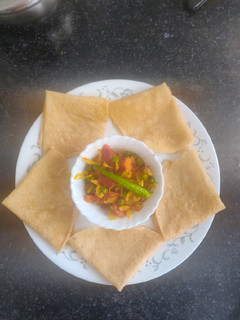 પડ વાડી રોટલી (Pad Vadi Rotli Recipe In Gujarati) રેસીપી મુખ્ય ફોટો