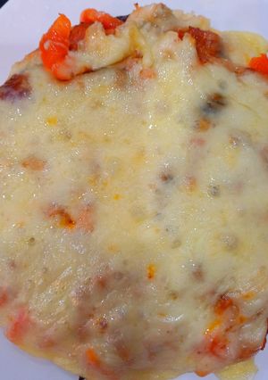 Hình của món Pizza cá hồi, nấm.