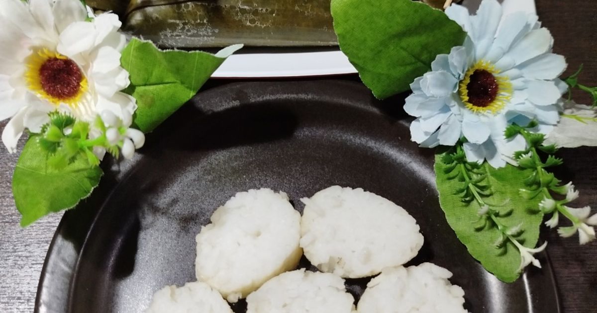 Lontong Kukus dengan Tepung Maizena