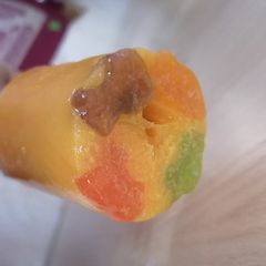 A picture of Gummy Ice lolli.