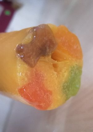 A picture of Gummy Ice lolli.