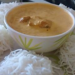 Koli curry(Coorg style chicken curry) A picture of Koli curry(Coorg style chicken curry).