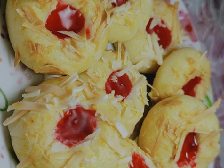 Easy Steps to Make Strawberry thumbprint cookies 🍓🍓🍓 the Awesome  Tasty