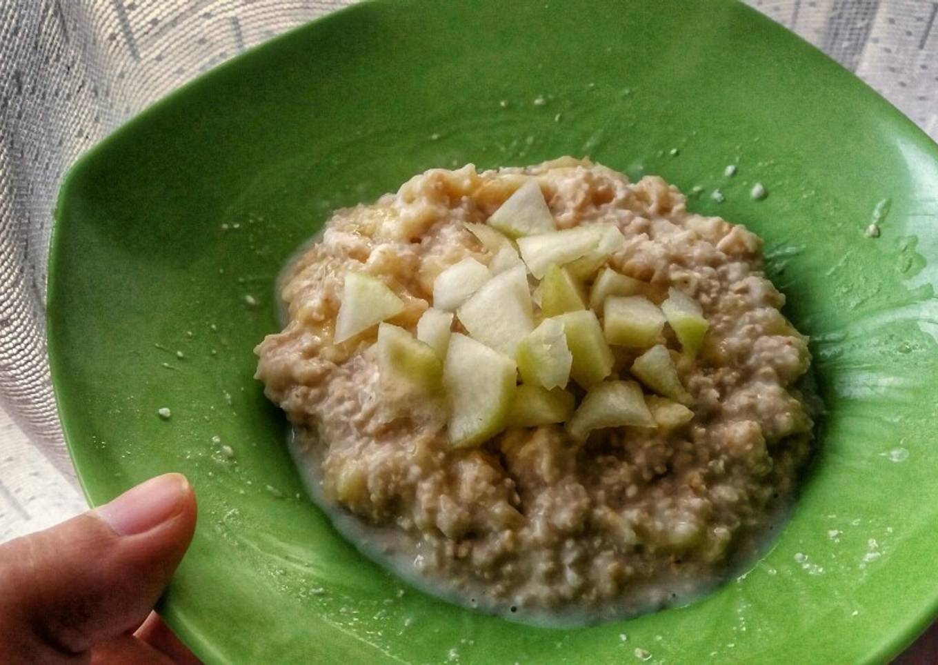 Pear and Banana Oats (Toddler Meal)