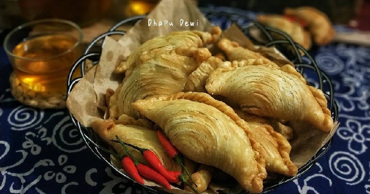 Resep Karipap Pusing oleh Dhapu Dewi Cookpad