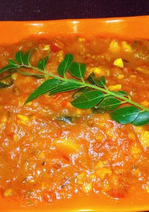 A picture of Tomato tadka.