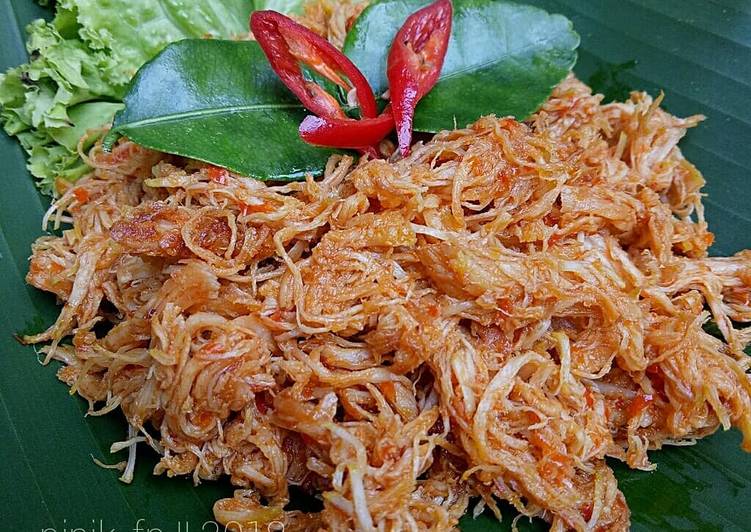 Cara Gampang Membuat Ayam Suwir Bali yang Enak