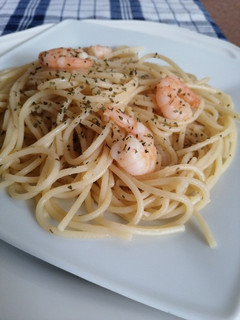 Una foto de Espaguetis con gambas al ajillo