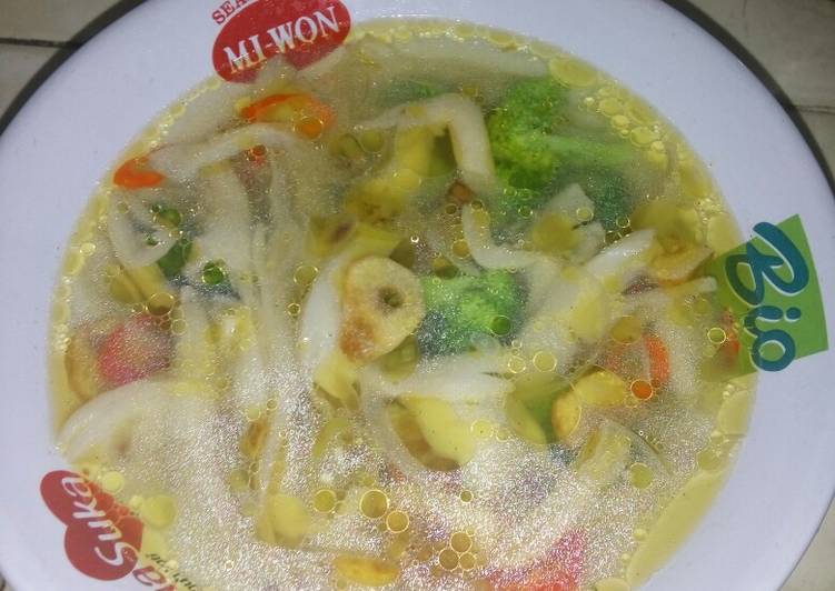Cara Gampang Menyiapkan Sop Brokoli Jamur ♥ yang Sempurna