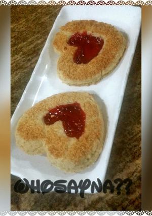 A picture of Whosayna’s Coco Jam Tarts.