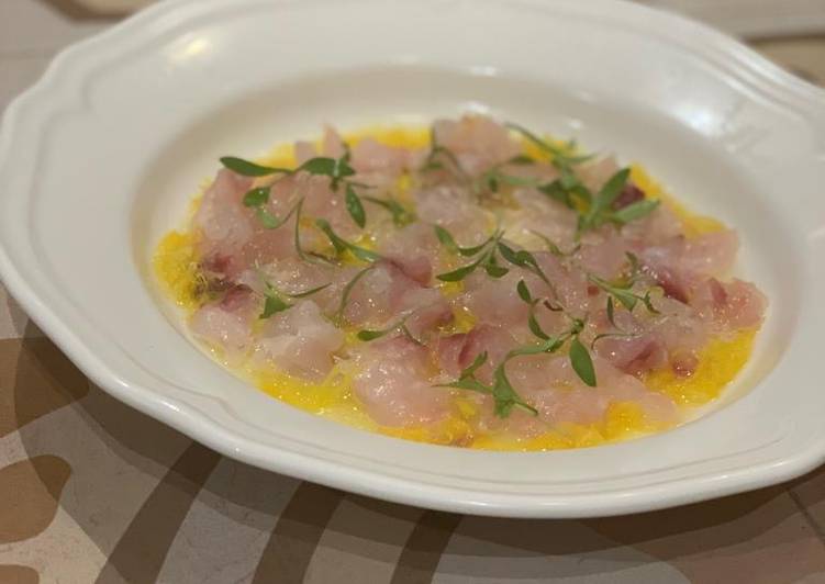 Ceviche de dentón con toque de wasabi